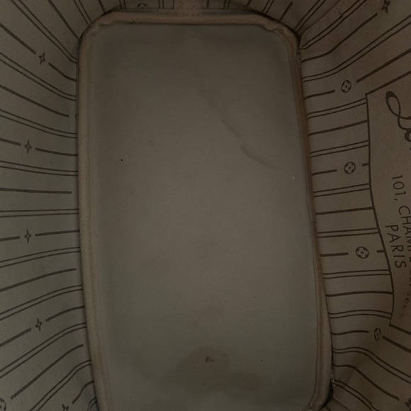 Louis Vuitton Neverfull MM MB4180 - Picture 4 of 15